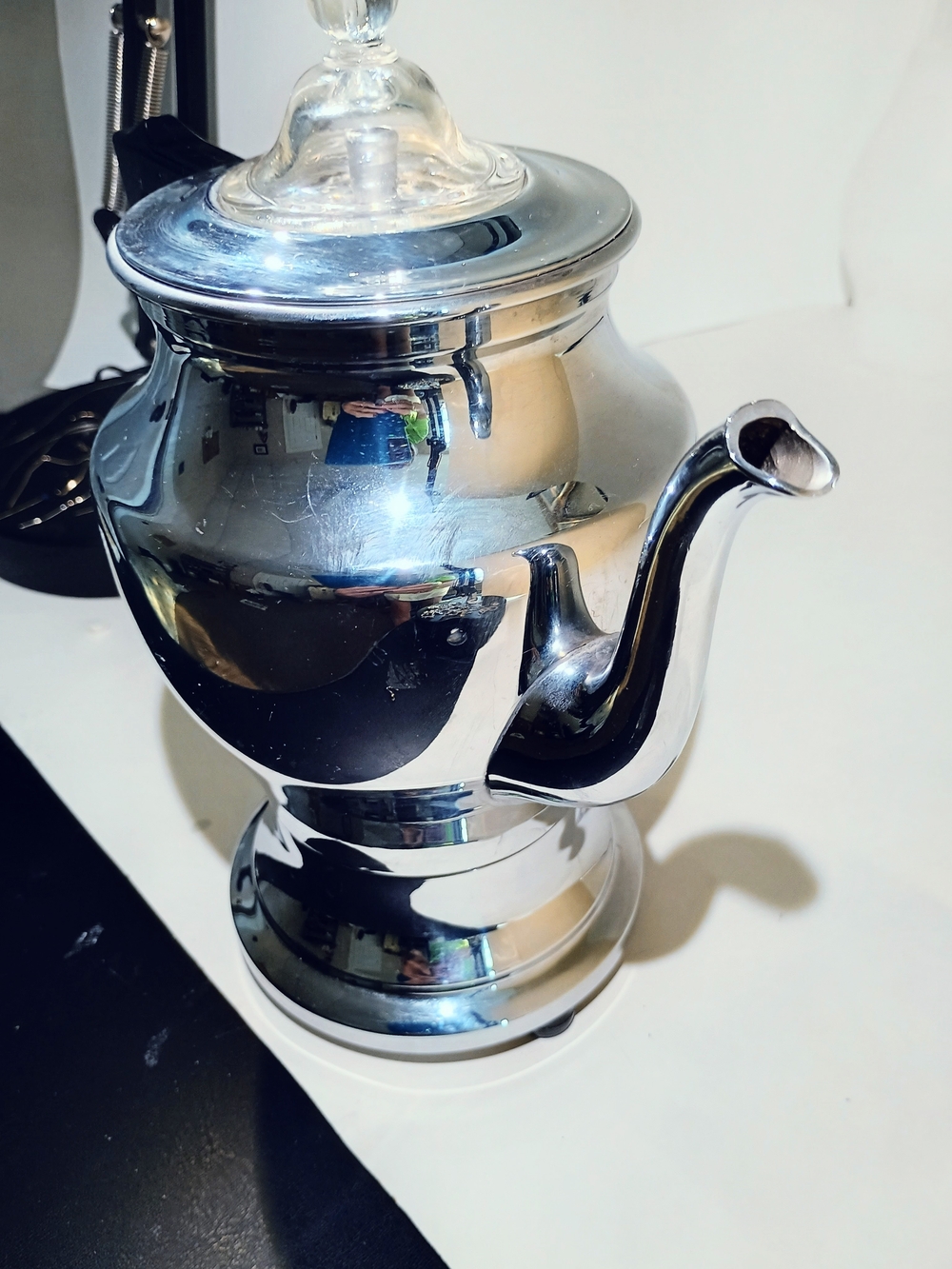 Vintage Chrome Electric Coffee Maker With Bakelite Handle. Circa 1930-1940